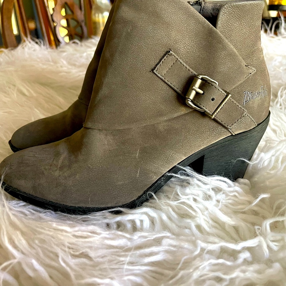 Grey Blowfish Booties